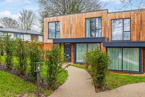 Photo 4- click for photo gallery